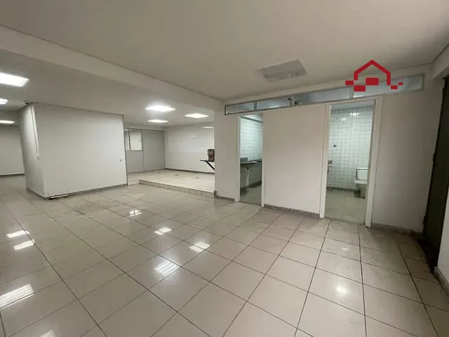 Loja com 486m², para alugar, no bairro Padre Eustáquio em Belo Horizonte