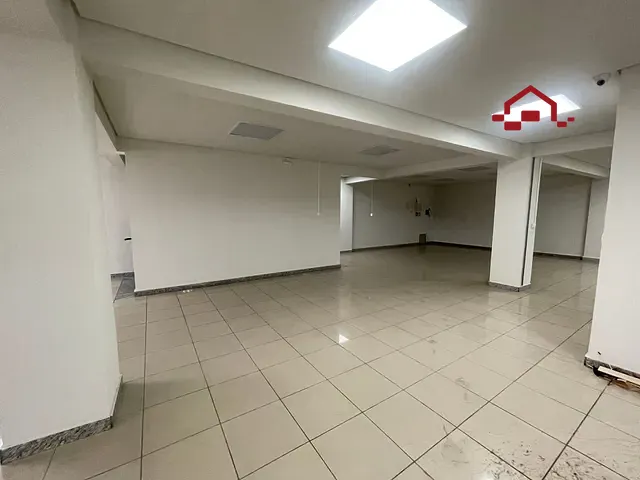 Loja com 486m², para alugar, no bairro Padre Eustáquio em Belo Horizonte