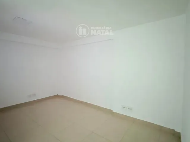 Loja com 110m², para alugar, no bairro Centro em Londrina