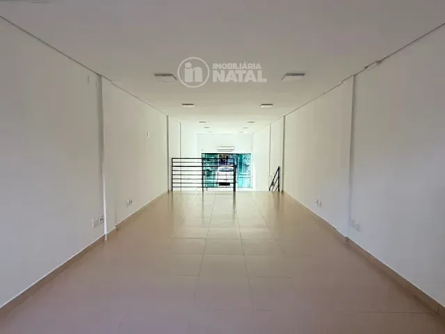 Loja com 110m², para alugar, no bairro Centro em Londrina