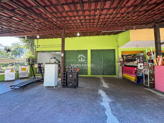 Loja à venda, no bairro Jardim Atlântico Oeste (Itaipuaçu) em Maricá