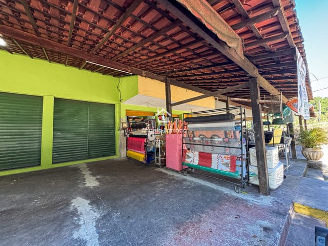 Loja à venda, no bairro Jardim Atlântico Oeste (Itaipuaçu) em Maricá