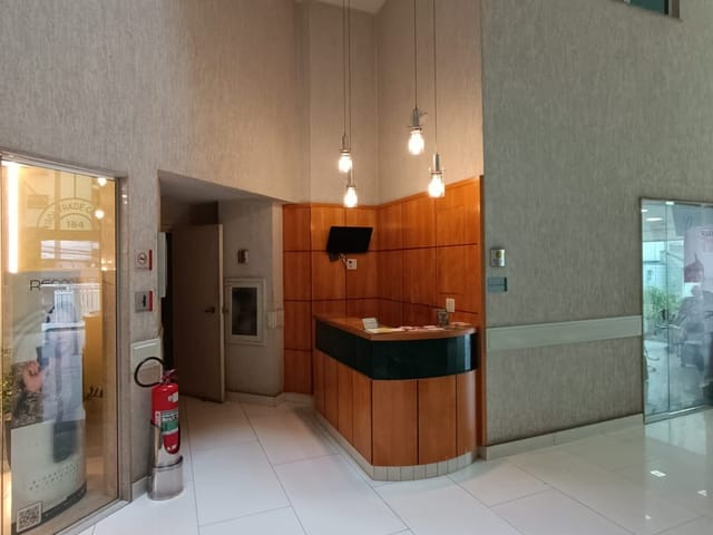 Foto do Loja - TIROL TRADE CENTER: Sala no 2º Andar, com Recepção, Sala Privativa e Climatização Instalada | Hilmar
