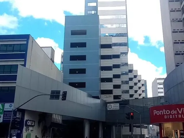 Sala à venda, no bairro Centro em Curitiba