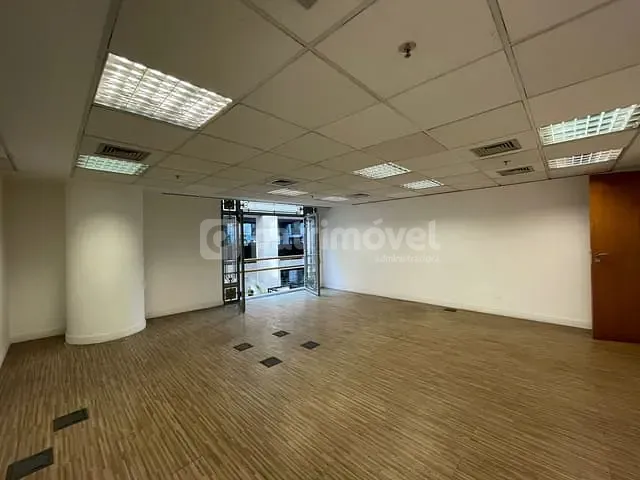 Loja com 535m², para alugar, no bairro Centro em Rio de Janeiro