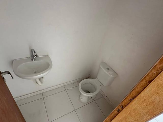 Foto do Loja - Loja com Excelente Acabamento no Jardim Presidente Dutra – Ideal para Começar com Sucesso! | Imobiliária Compare