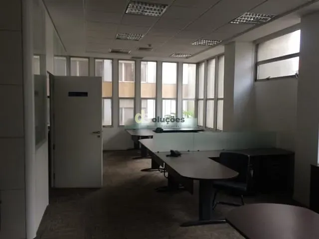 Loja à venda ou para alugar, no bairro Bela Vista em São Paulo