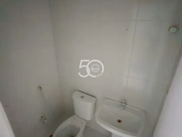 Loja à venda ou para alugar, no bairro Freguesia (Jacarepaguá) em Rio de Janeiro