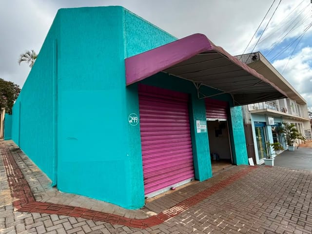Loja para alugar, no bairro Jardim Vitória em Cambé