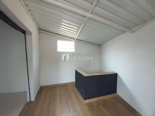 Loja com 200m², para alugar, no bairro Bom Jardim em Artur Nogueira