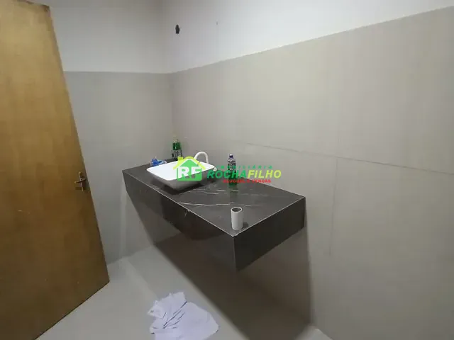 Loja com 900m², para alugar, no bairro Morada do Sol em Teresina
