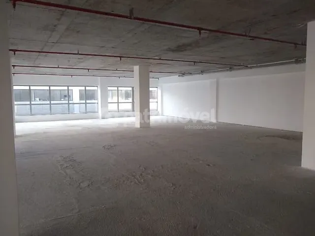 Loja com 537m², para alugar, no bairro Recreio dos Bandeirantes em Rio de Janeiro