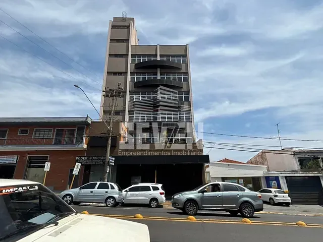 Loja com 1338m², para alugar, no bairro Centro em Bauru