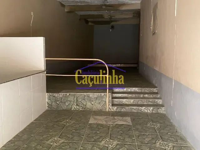 Loja com 50m², para alugar, no bairro Coimbra em Barra do Piraí