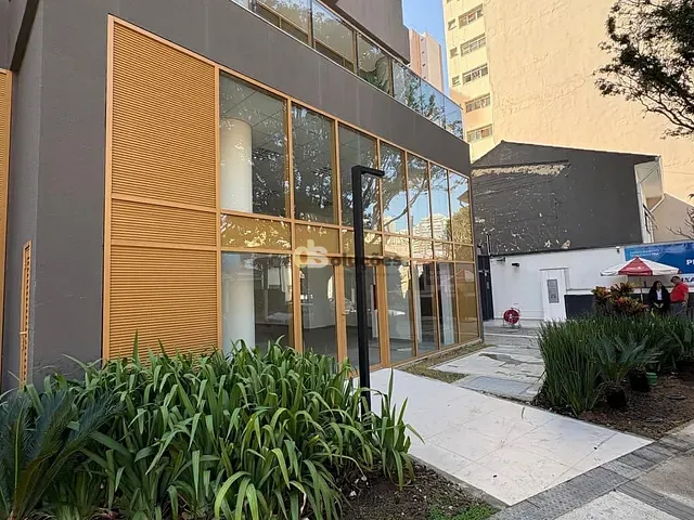 Loja à venda ou para alugar, no bairro Água Branca em São Paulo