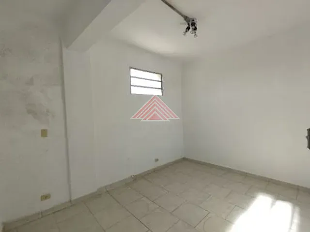 Loja com 240m², para alugar, no bairro Jardim Pilar em Mauá