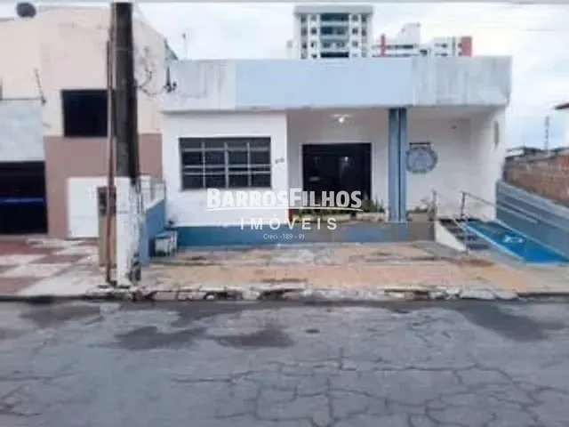 Ponto com 300m², à venda, no bairro São José em Aracaju