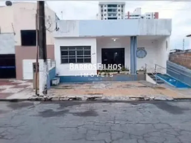 Ponto com 300m², à venda, no bairro São José em Aracaju