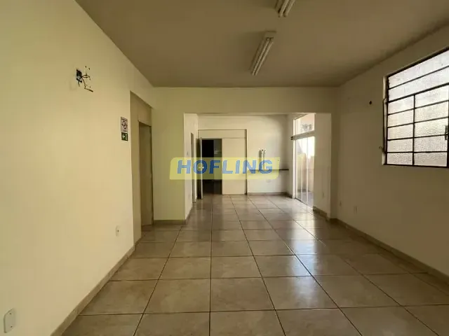 Loja com 247m², para alugar, no bairro Centro em Rio Claro