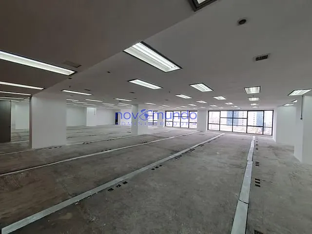 Andar corporativo com 562m², à venda ou para alugar, no bairro Centro em Rio de Janeiro