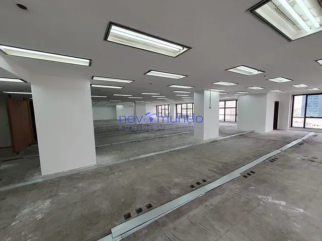 Andar corporativo com 562m², à venda ou para alugar, no bairro Centro em Rio de Janeiro
