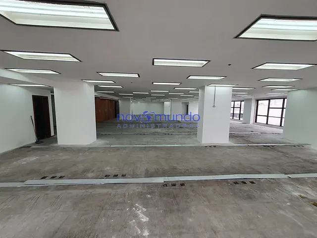 Andar corporativo com 562m², à venda ou para alugar, no bairro Centro em Rio de Janeiro