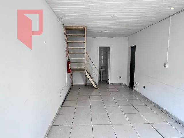 Loja para alugar, no bairro Caiçaras em Belo Horizonte
