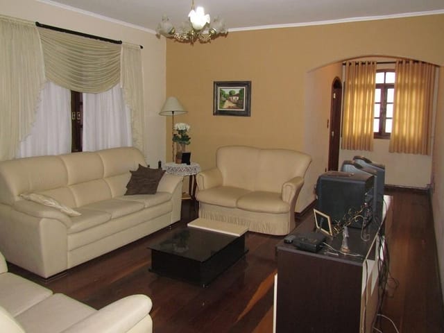 Loja com 211m², à venda, no bairro Centro em Bragança Paulista