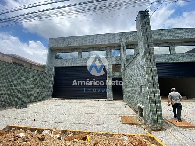 Loja com 320m², para alugar, no bairro Olímpico em São Caetano do Sul
