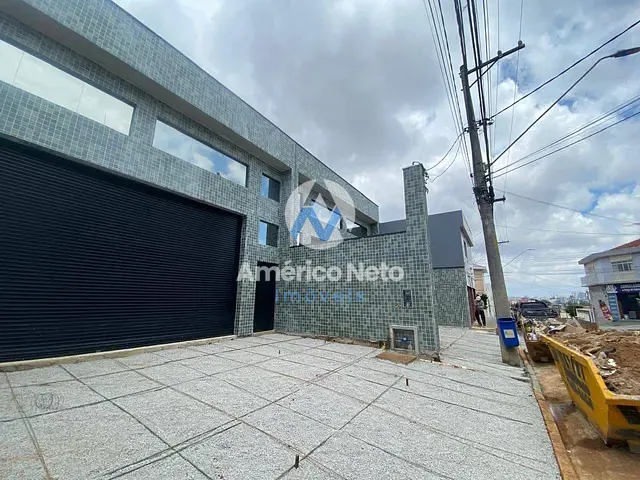 Loja com 320m², para alugar, no bairro Olímpico em São Caetano do Sul