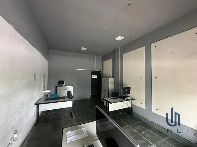 Loja à venda, no bairro Niterói em Volta Redonda