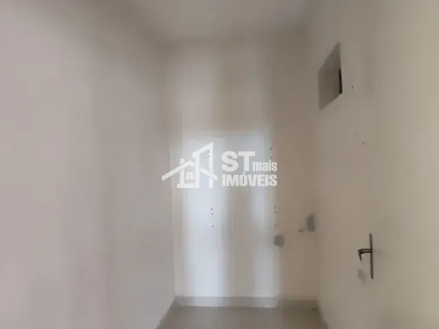 Loja com 300m², para alugar, no bairro Jardim Rio Branco em Andradas