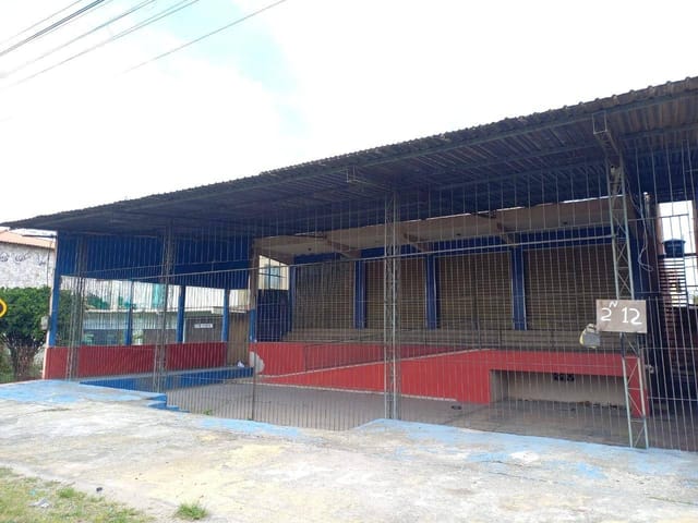 Loja 1 quarto e 3 banheiros, à venda, no bairro Ururaí em Campos dos Goytacazes