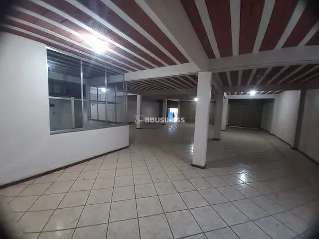 Loja 1 quarto e 3 banheiros, à venda, no bairro Ururaí em Campos dos Goytacazes