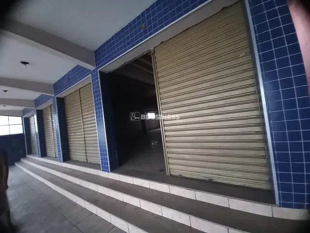 Loja 1 quarto e 3 banheiros, à venda, no bairro Ururaí em Campos dos Goytacazes