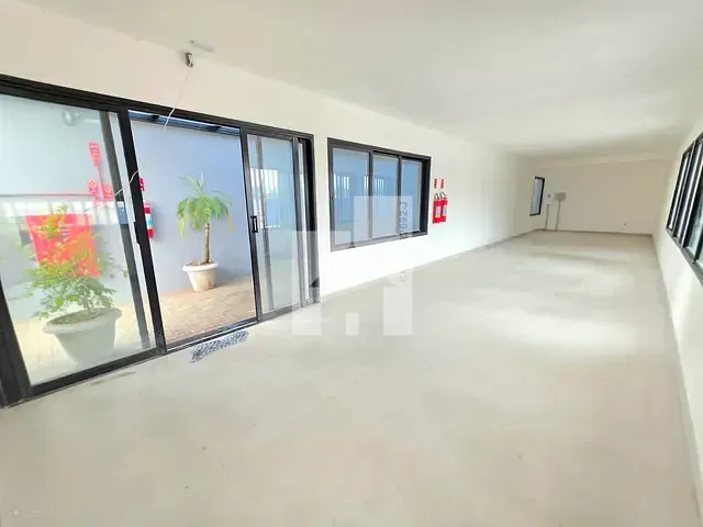 Loja para alugar, no bairro Vila Nambi em Jundiaí