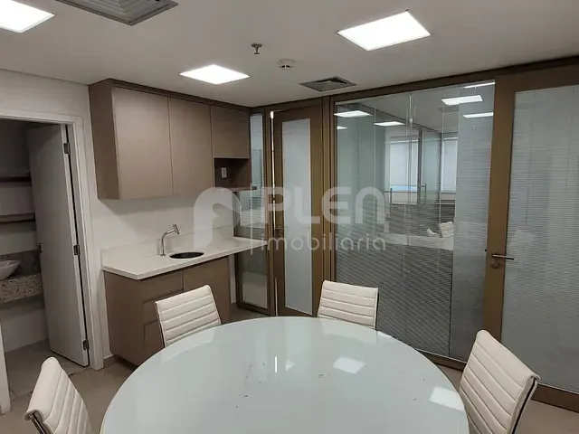 Loja com 120m², para alugar, no bairro Santana em São Paulo