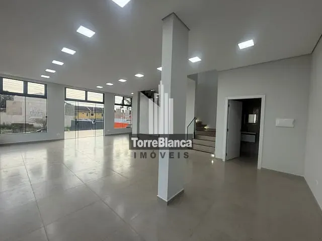 Loja com 130m², para alugar, no bairro Uvaranas em Ponta Grossa