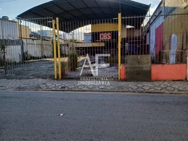 Loja com 750m², à venda, no bairro Centro em Taubaté