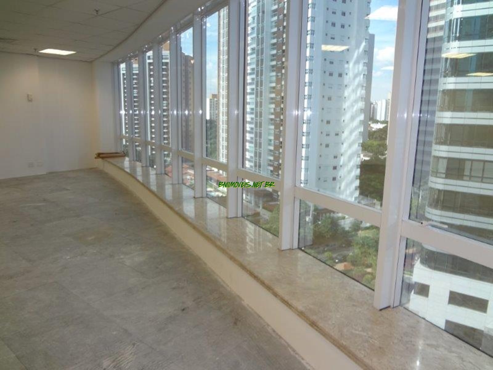 Loja-Salão para alugar, 160m² - Foto 1