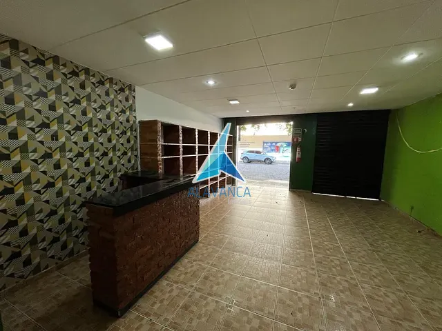 Loja com 71m², para alugar, no bairro Centro em Governador Valadares