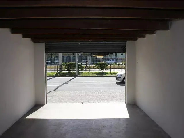 Loja para alugar, no bairro Centro em Curitiba