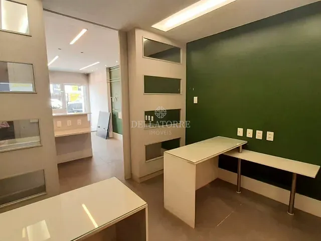 Loja à venda, no bairro Várzea em Teresópolis