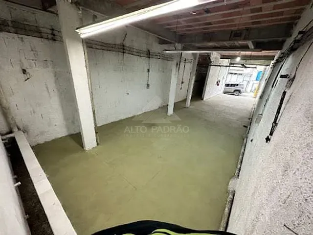 Loja com 100m², para alugar, no bairro Vila Carlina em Mauá