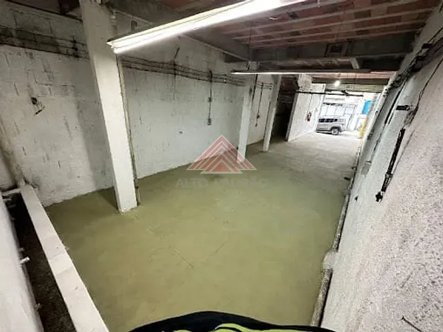 Loja com 100m², para alugar, no bairro Vila Carlina em Mauá