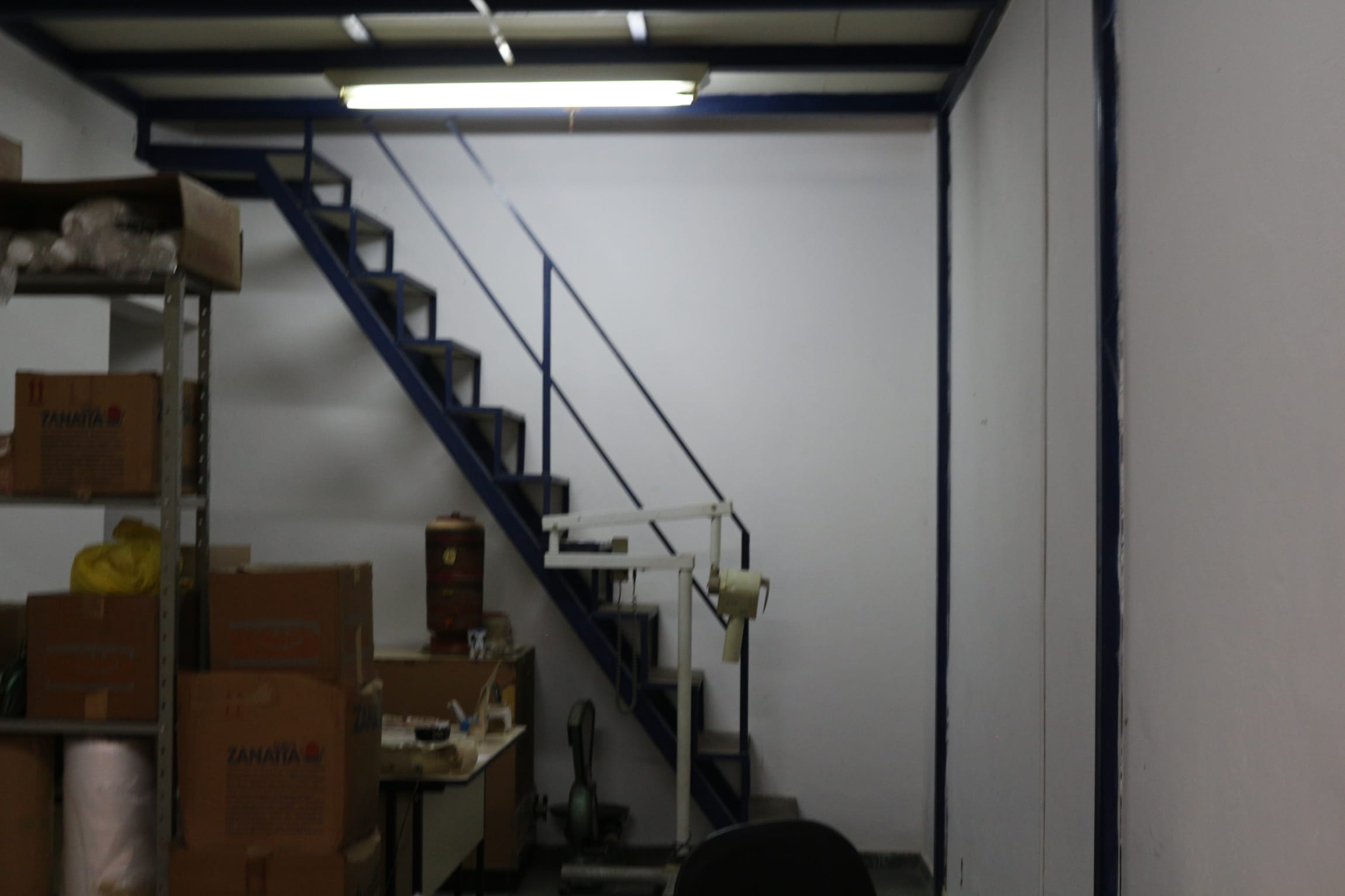 Loja com com 75,19 m2 contando com o mezanino, em local de muito movimento, à venda, Cachoeirinha, Belo Horizonte, MG - Ponto muito comercial. miniatura 9