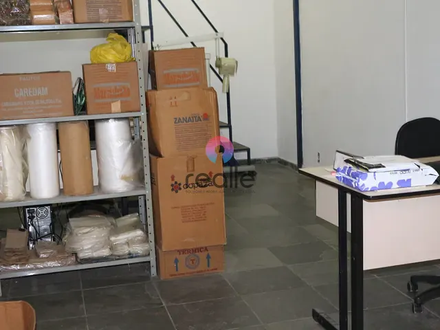 Loja com 400m², à venda, no bairro Cachoeirinha em Belo Horizonte