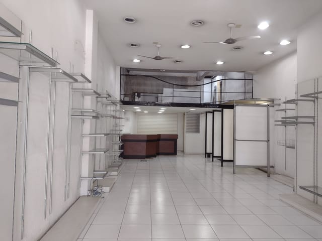 Loja com 105m², para alugar, no bairro Mirandópolis em São Paulo