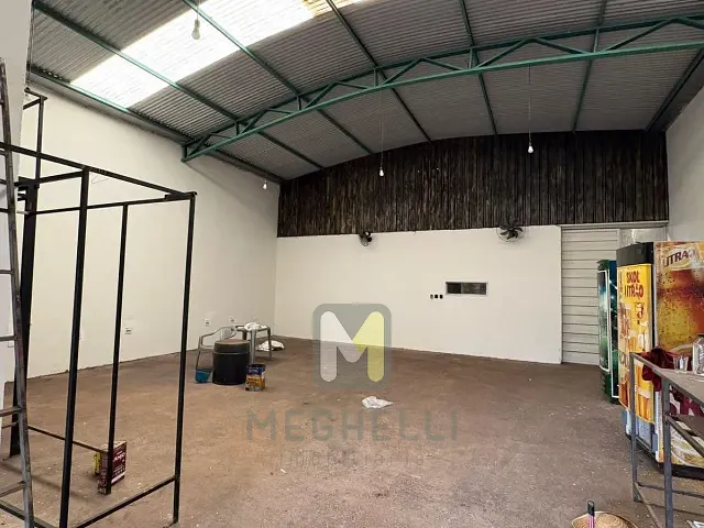 Loja com 250m², para alugar, no bairro Jardim das Rosas em Serrana