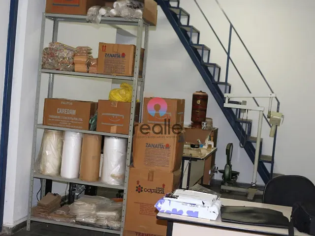 Loja com 75m², para alugar, no bairro Cachoeirinha em Belo Horizonte